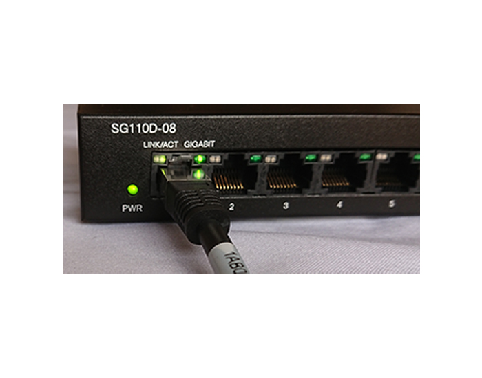 Cisco スモールビジネス スイッチ - 　 SG110D-08-JP　LANケーブル接続LED
