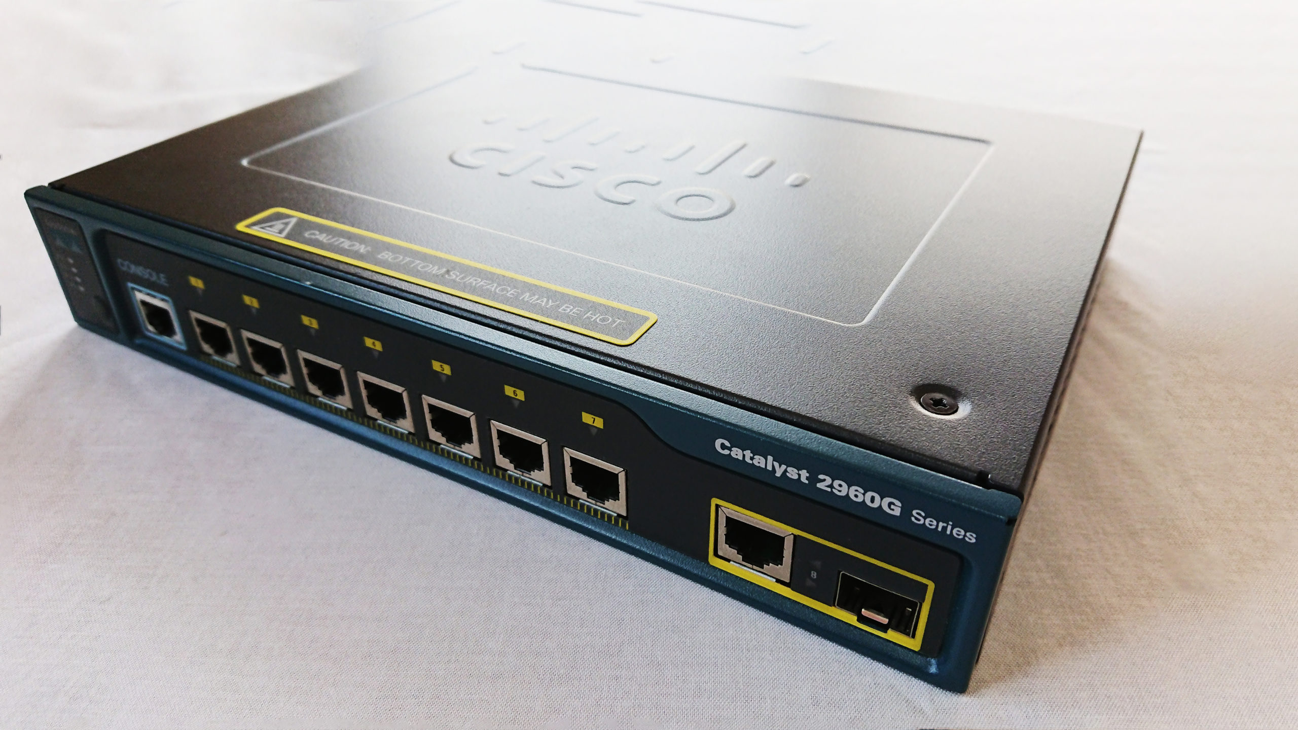 Cisco のコンパクトスイッチ Catalyst 2960G-8TC-L レビュー | IT情報 ...